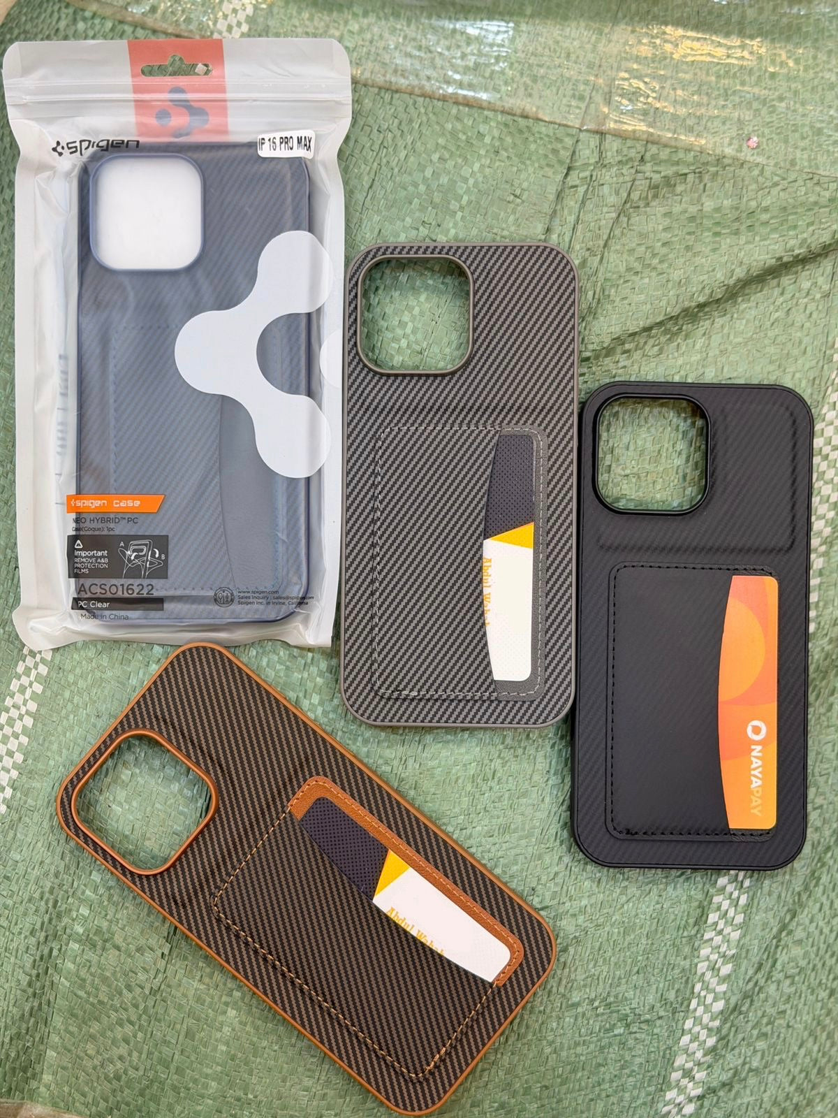 Luxury Slim Wallet Case for iPhone – Carbon Fiber Design